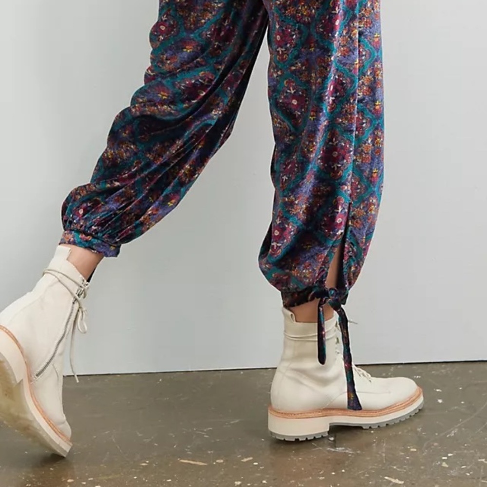 Percie Velvet Harem Pants/ Anthropologie - Small
